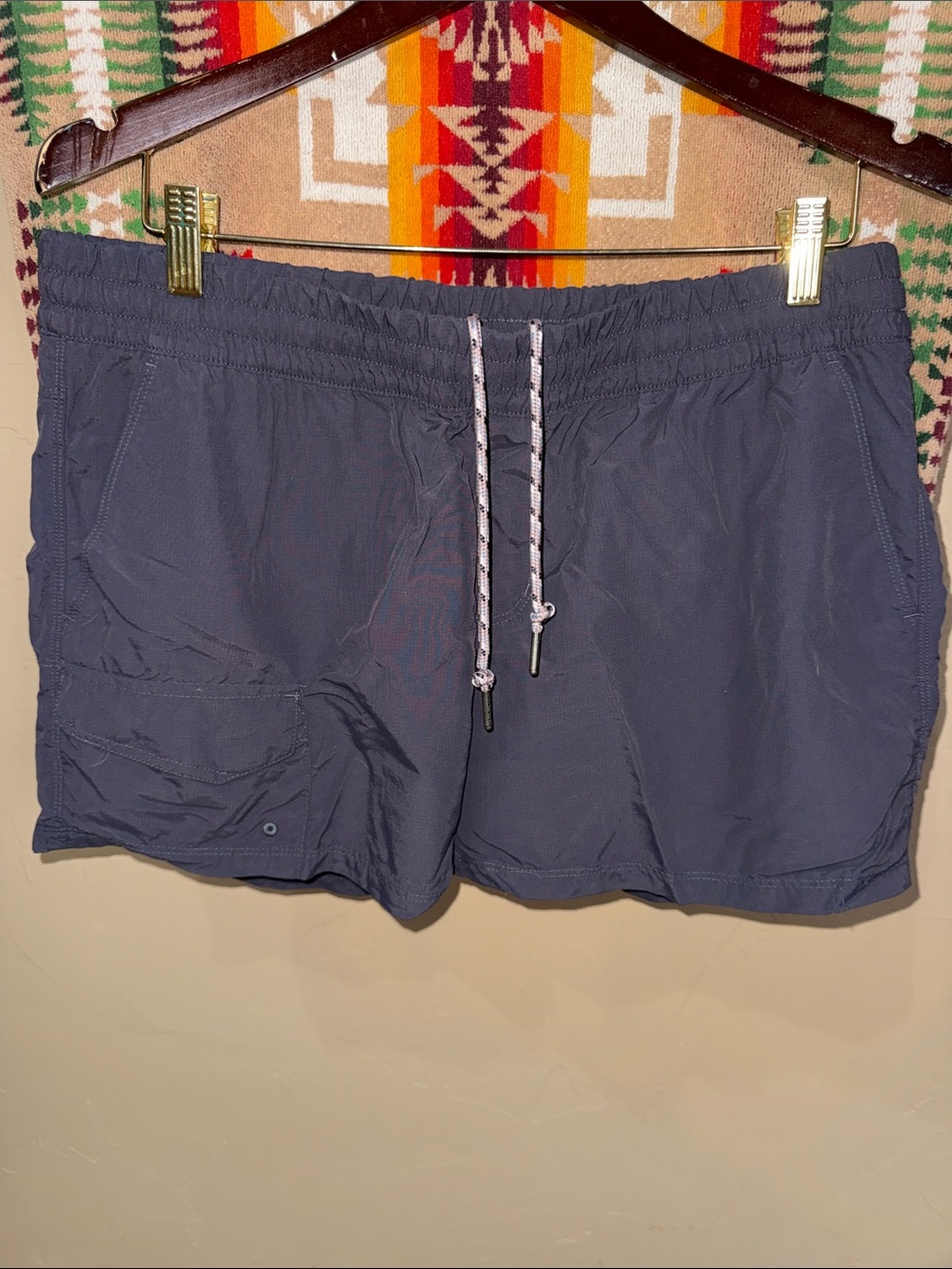 Columbia women’s shorts gray size large